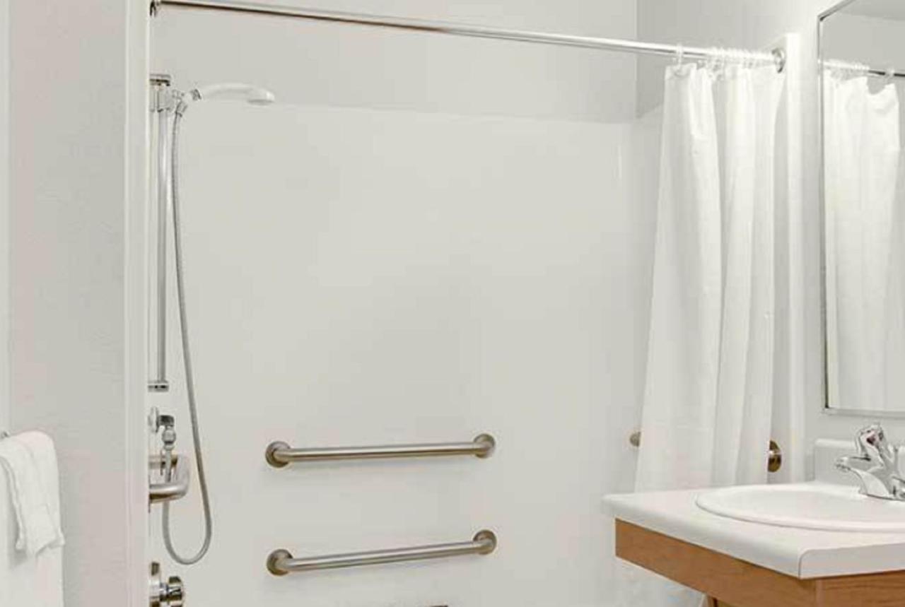 Woodspring Suites Dallas Рокуол Екстериор снимка
