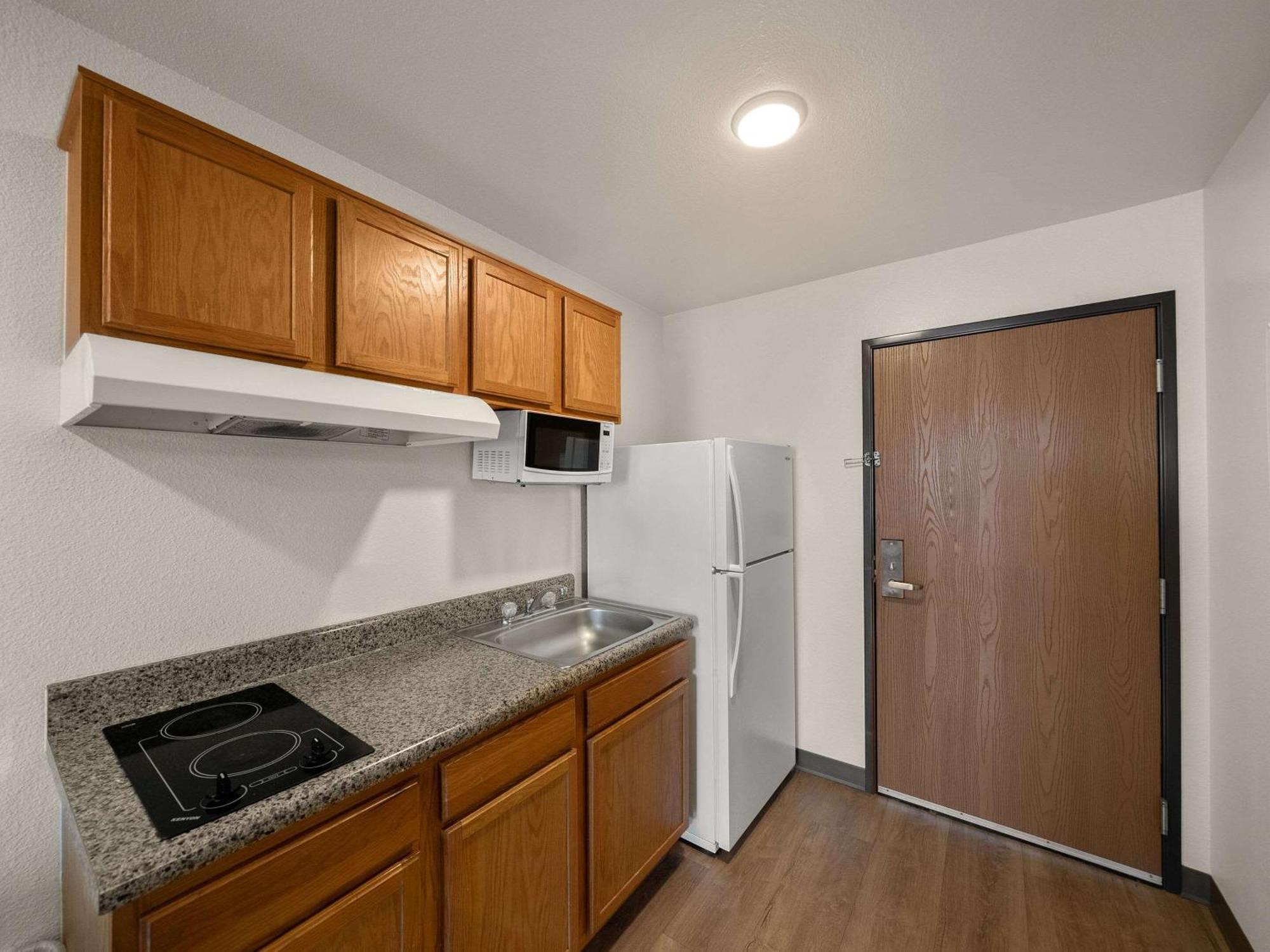 Woodspring Suites Dallas Рокуол Екстериор снимка