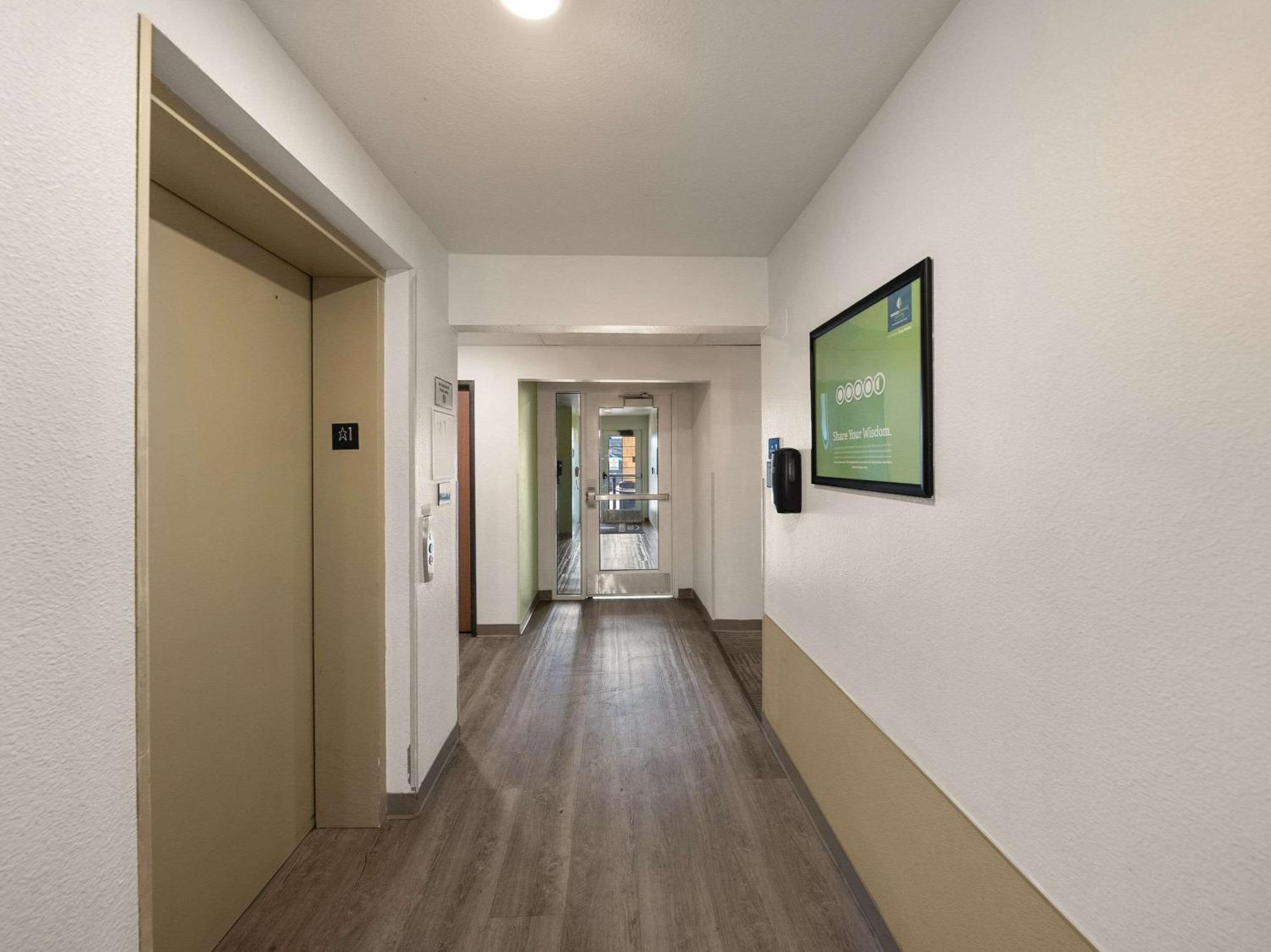 Woodspring Suites Dallas Рокуол Екстериор снимка