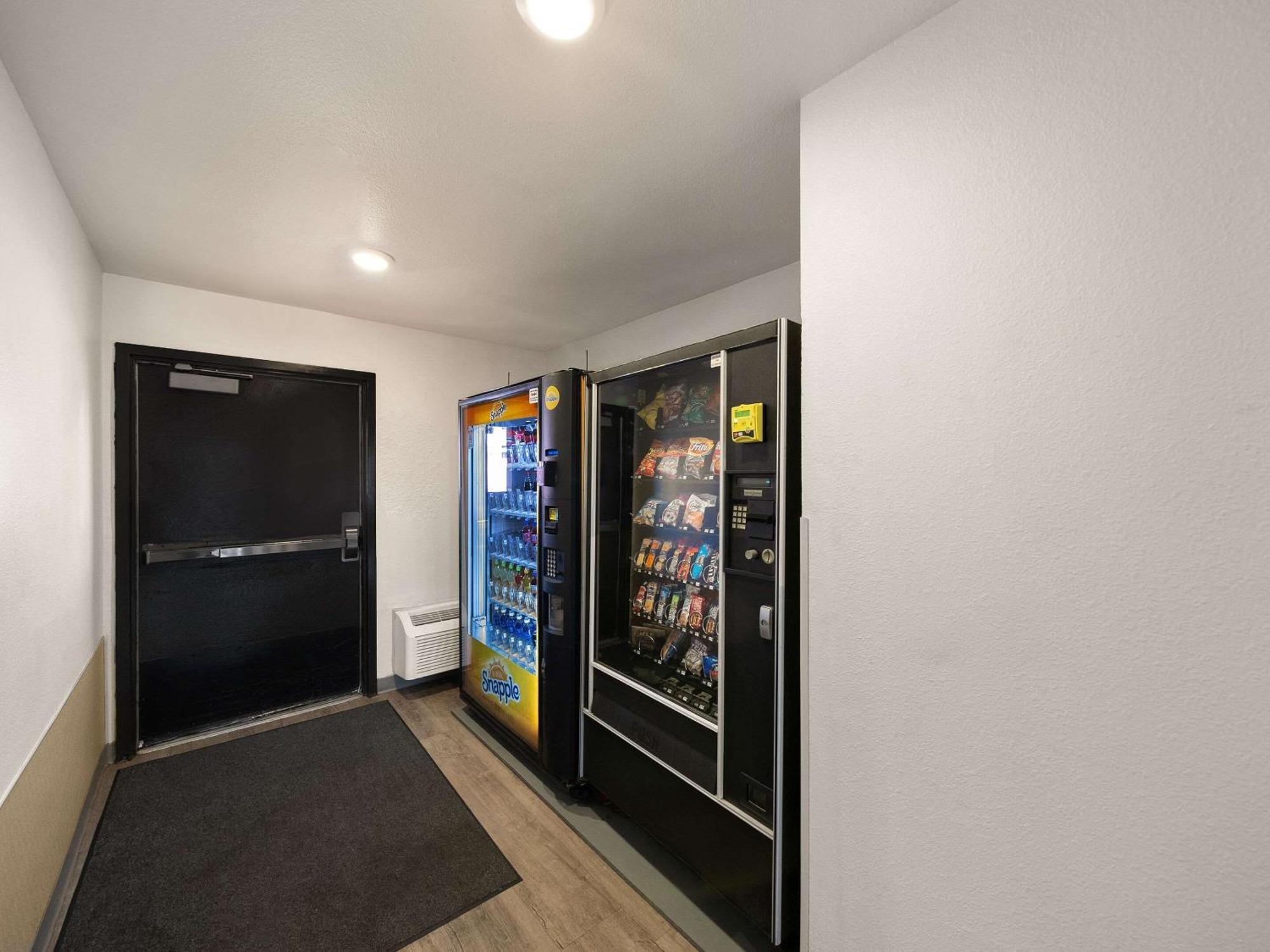 Woodspring Suites Dallas Рокуол Екстериор снимка
